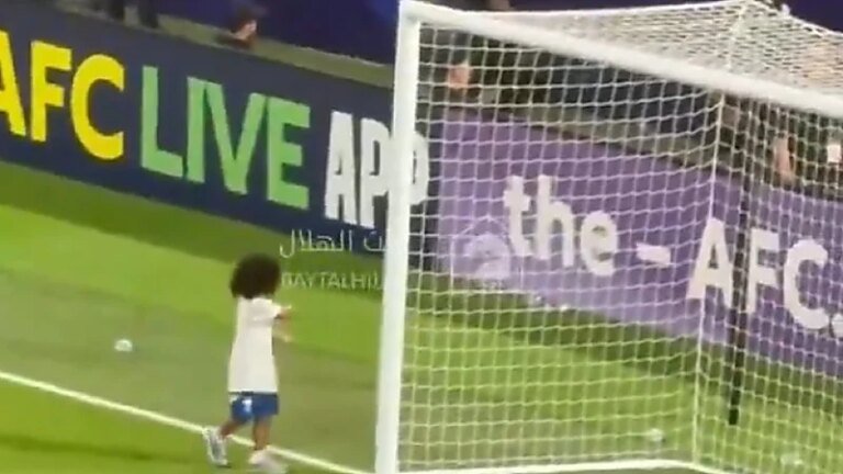 نجل سالم الدوسري يحتفل على طريقته .. تغطية