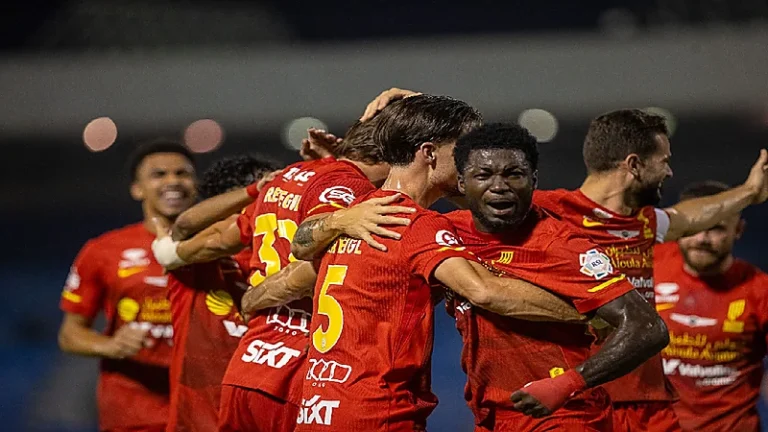 القادسية يعود للانتصارات بثنائية أمام الخليج