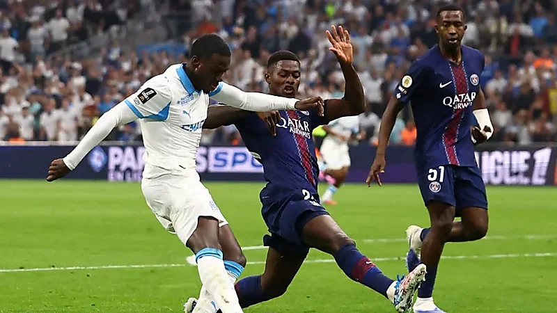 مارسيليا يصعق باريس سان جيرمان ويحصد فوزًا تاريخيًا