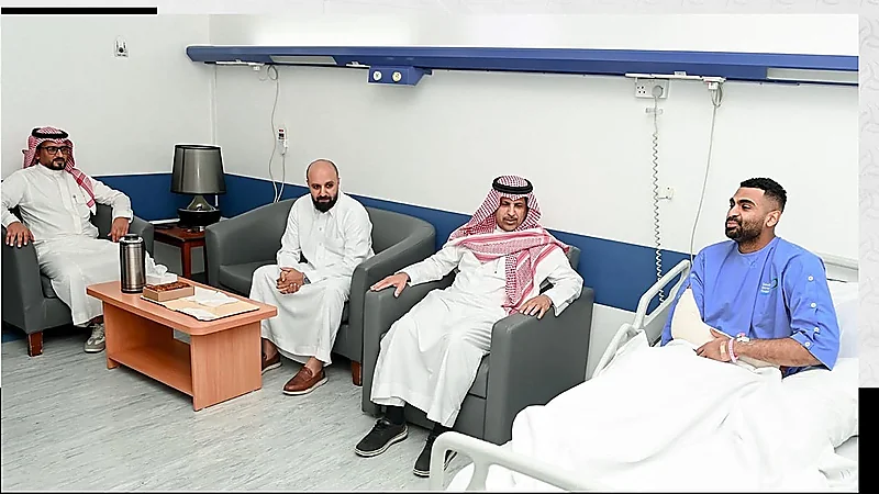 الشباب يعلن نجاح عملية حارسه ويطمئن الجماهير