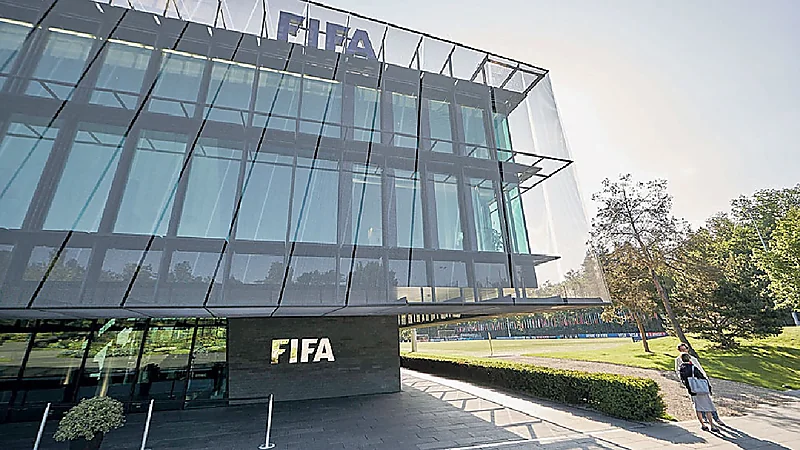 السلفادور تتعرض لعقوبات فيفا بسبب العنصرية