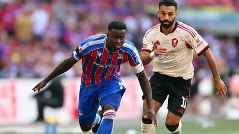 ليفربول يفوز على كريستال بالاس بثنائية