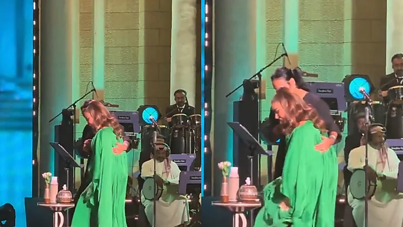 أصالة تخلع حذاءها على المسرح: بدي أغني لكم وما أفكر بشي بيضايقني.. تغطية