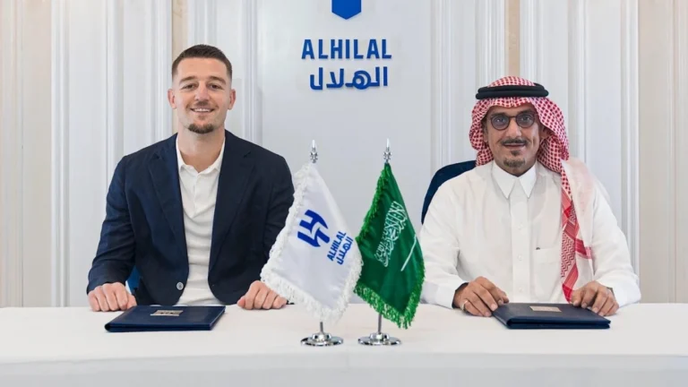 الهلال يعلن تجديد عقد سافيتش حتى عام 2028