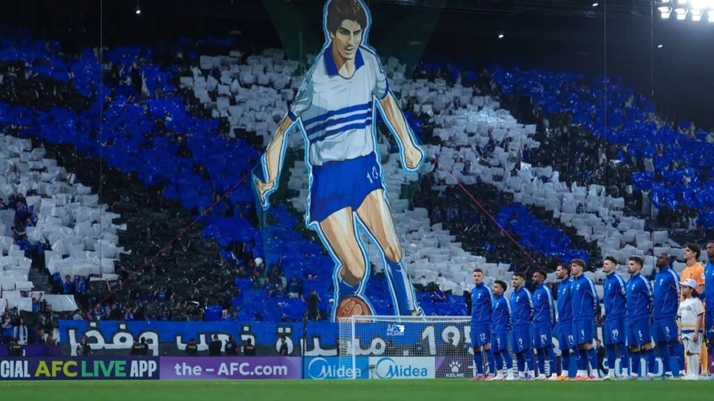 جماهير الهلال تشعل المدرجات بتيفو تاريخي في ذكرى التأسيس الـ68 .. تغطية