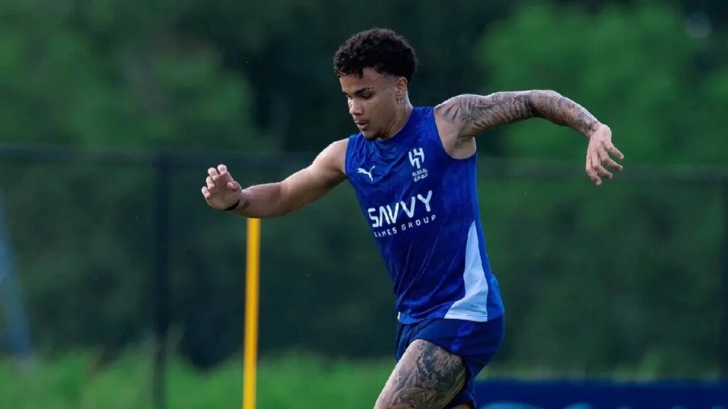 كورينثيانز يجدد اهتمامه بضم كايو سيزار من الهلال