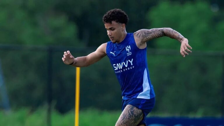 كورينثيانز يجدد اهتمامه بضم كايو سيزار من الهلال