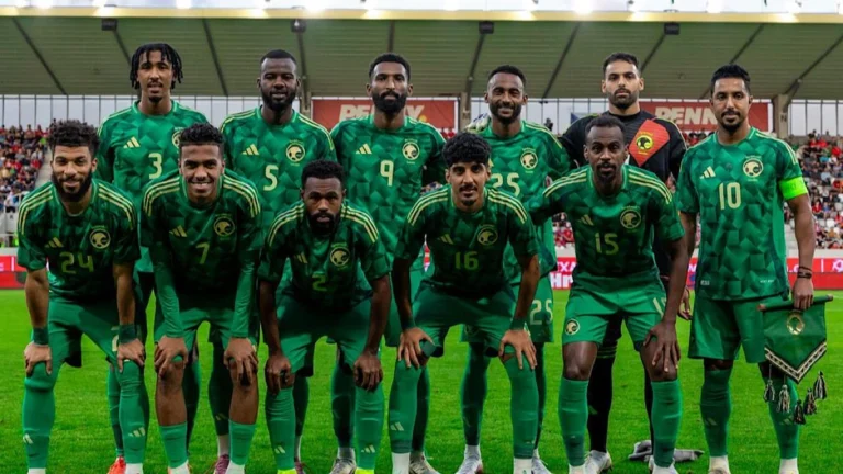 لاعبو الأخضر ينتظمون في معسكر جدة استعداداً لملحق التصفيات