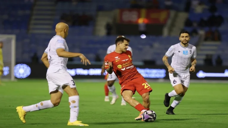 التعادل يحسم موادهة القادسية والأخدود