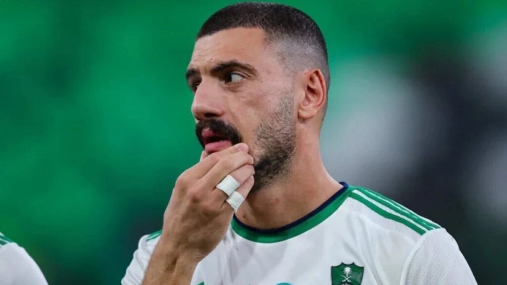 الأهلي يبدأ مفاوضاته لتجديد عقد ديميرال