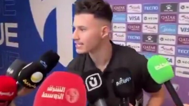 الحمدان: سالم الدوسري أسطورة الكرة السعودية ولا يحتاج تعليقًا.. تغطية