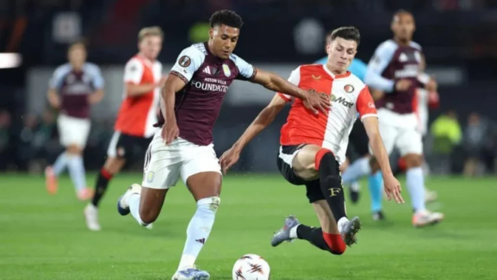 أستون فيلا يفوز على فينورد في الدوري الأوروبي