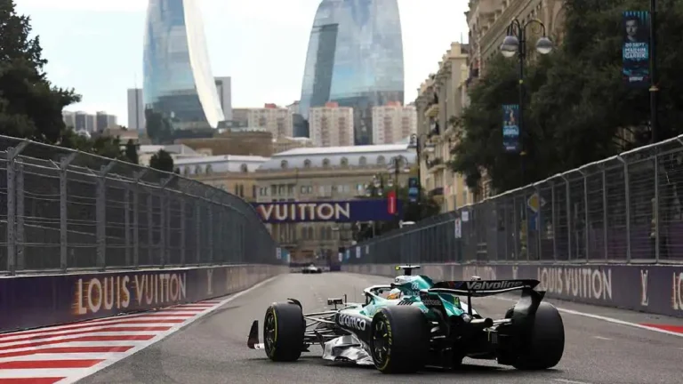 ألونسو يهيمن على التجارب الحرة الأولى لجائزة سنغافورة الكبرى