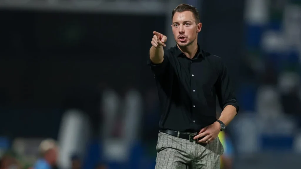 يايسله يطلب تجهيز جالينو قبل مواجهة الشباب