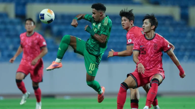 الأخضر تحت 23  يكتسح كوريا الجنوبية برباعية