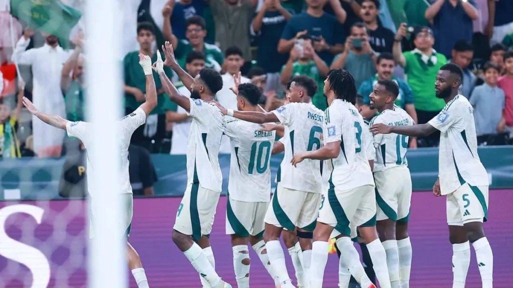 الأخضر يقترب من التأهل والتعادل يكفي أمام العراق