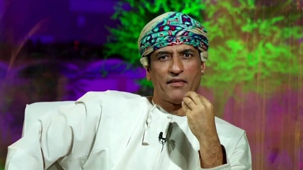 البلوشي ينتقد مدرب عمان: يثرثر أكثر مما يعمل  .. تغطية