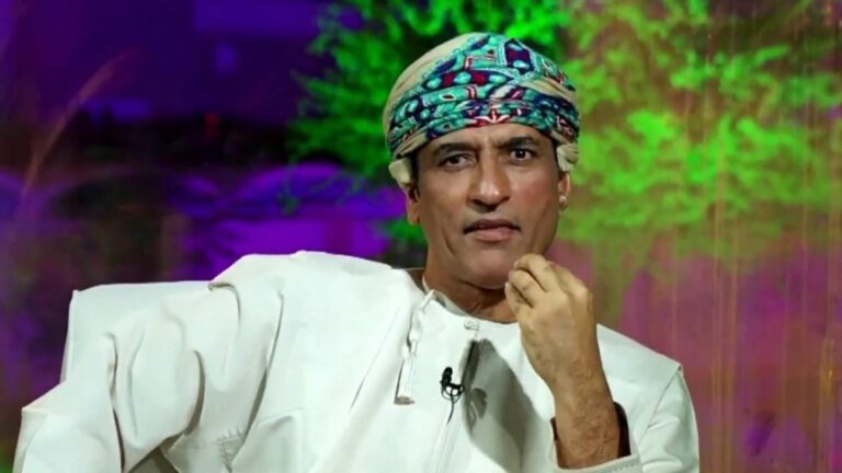 البلوشي ينتقد مدرب عمان: يثرثر أكثر مما يعمل  .. تغطية