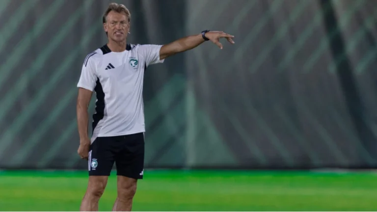 رينارد يستقر على تشكيل الأخضر أمام العراق وسعود و أيمن أبرز الإضافات