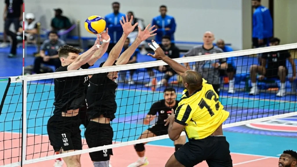 نهائي مرتقب بين الهلال والأهلي في كأس الطائرة