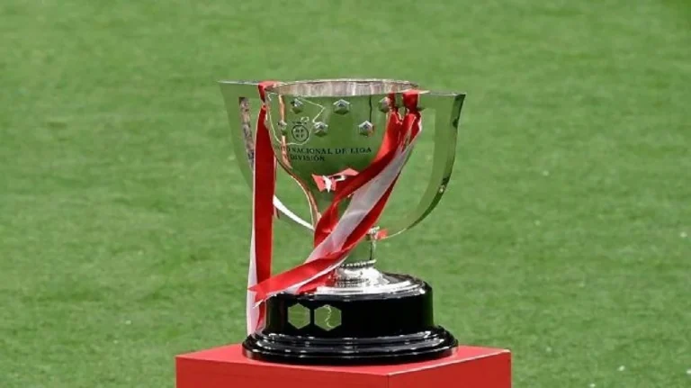 لاعبو الليجا يرفضون إقامة مباراة برشلونة وفياريال بميامي