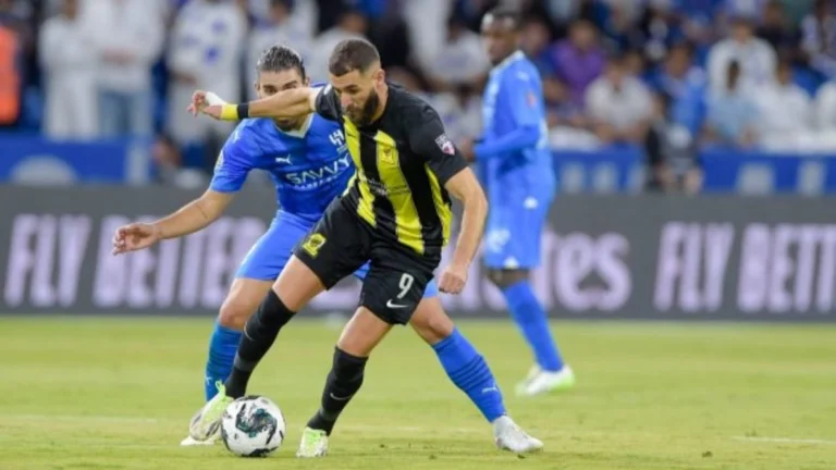 تقارير إسبانية: الهلال يُسقط الاتحاد وأخطاء بنزيما وفريقه كانت باهظة الثمن
