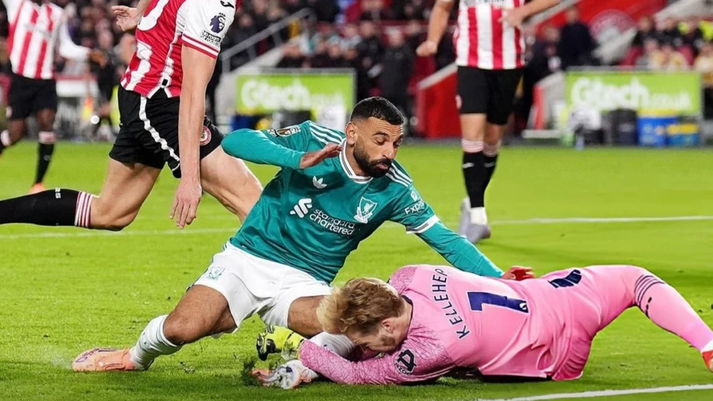 ليفربول يواصل نزيف النقاط ويسقط أمام برينتفورد