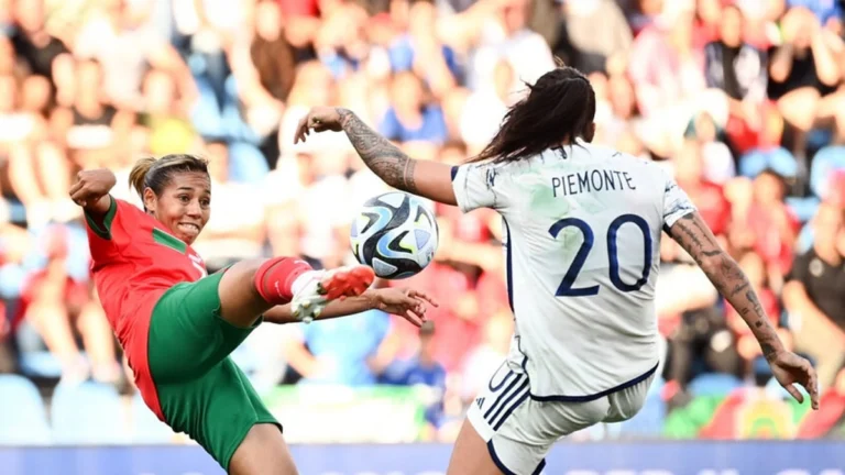 غزلان الشباك لاعبة الهلال.. أول مغربية تدخل قائمة أفضل لاعبات العالم