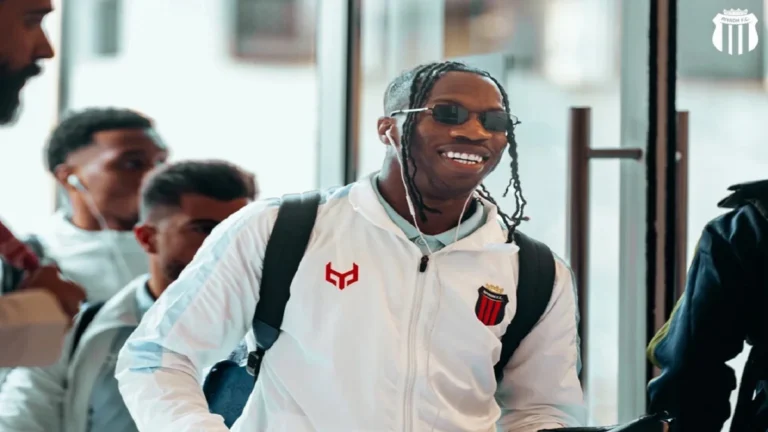 بعثة الرياض تصل إلى جدة استعدادا لمباراة الأهلي