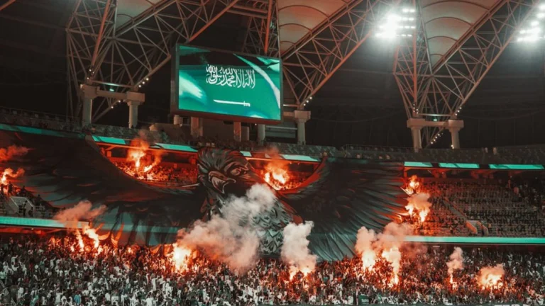 اعتماد التشجيع اللاتيني في موقعة الأخضر والعراق