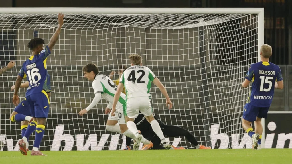 ساسولو يقتنص فوزًا ثمينًا أمام هيلاس فيرونا