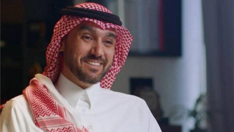 وزير الرياضة يكشف كواليس مكالمة رونالدو التي مهدت لانضمامه إلى النصر.. تغطية