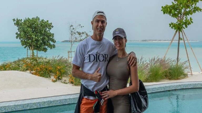 رونالدو : أحب قضاء إجازتي مع عائلتي في البحر الأحمر .. تغطية