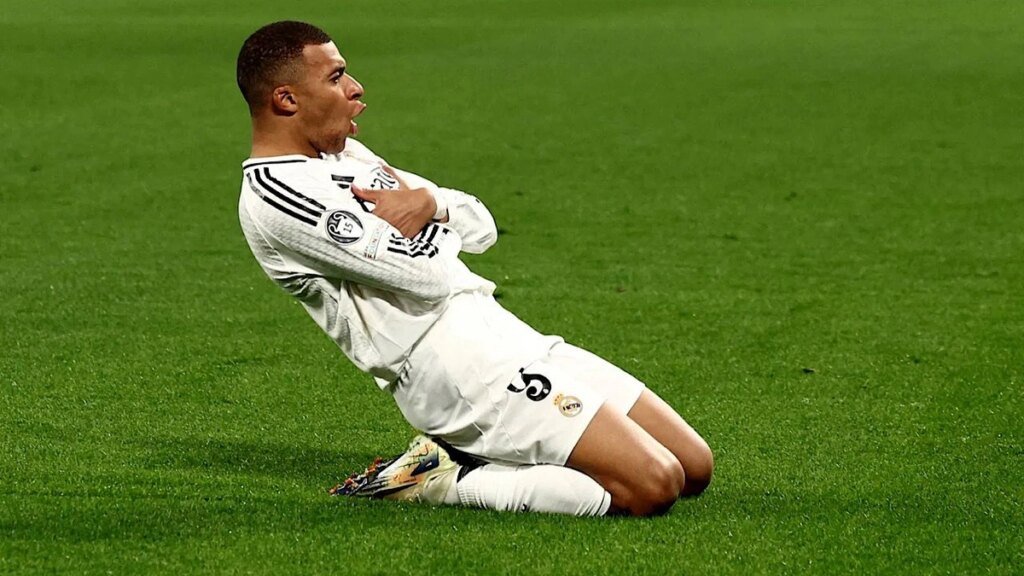 مبابي: الشهرة جعلت الحب صعبًا وهدفي الأول يبقى كرة القدم