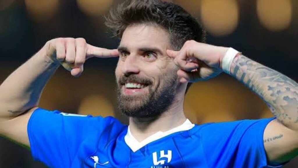 روبن نيفيز يُشعل الجدل برموز ساخرة بعد مباراة النصر