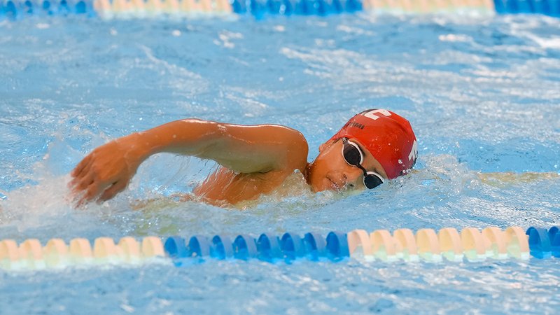 الفجيرة يتصدر بطولة الاتحاد لسباحة الناشئين والعمومي بـ 60 ميدالية