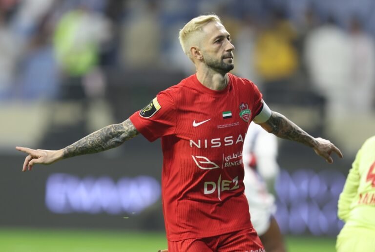 لاعب شباب الأهلي كارتابيا يدخل تاريخ نهائيات السوبر الإماراتي