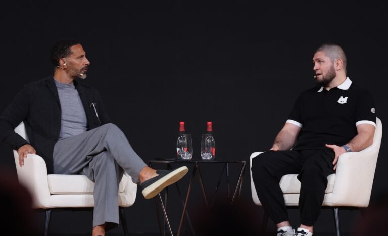 من حلم كرة القدم إلى عالم القتال: نور محمدوف يرفض الصداقة داخل الحلبة