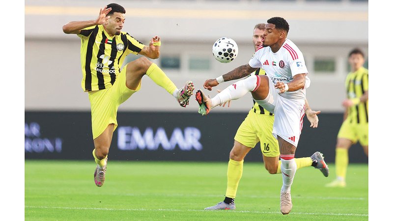 كلباء يُقدّم أفضل مبارياته في الموسم بالانضباط التكتيكي والحضور الذهني