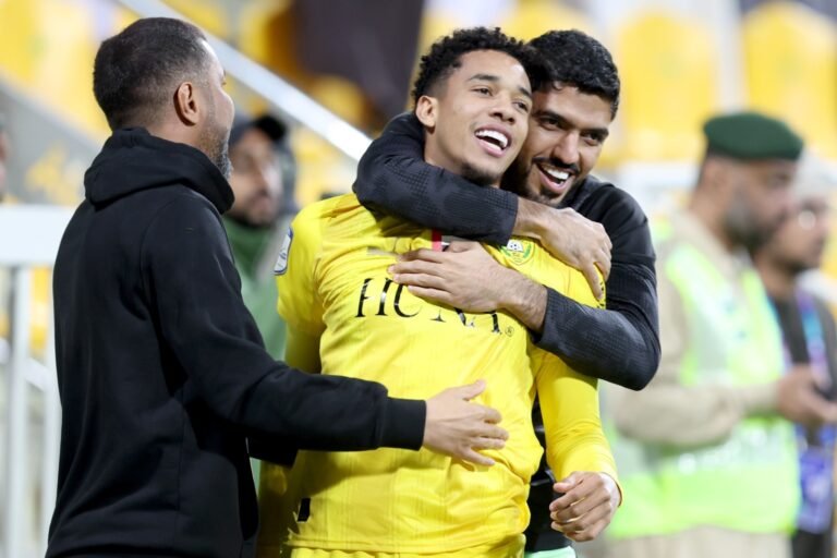 الوصل يُلحق بالوحدة الخسارة الأولى الموسم الحالي.. الشامسي يخطئ وبالاسيوس يحتفل