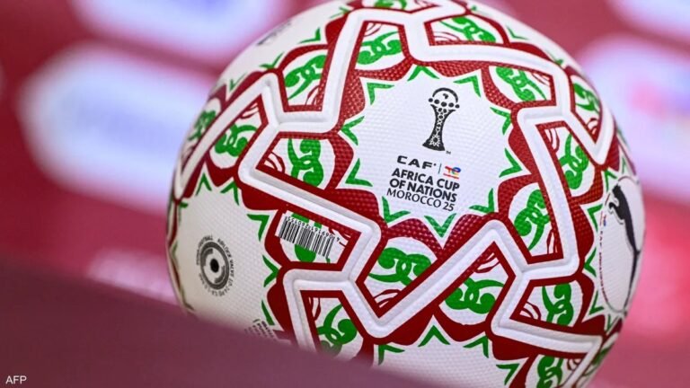 موقعة نارية بين الأفيال والخيول بمراكش في كأس أمم أفريقيا