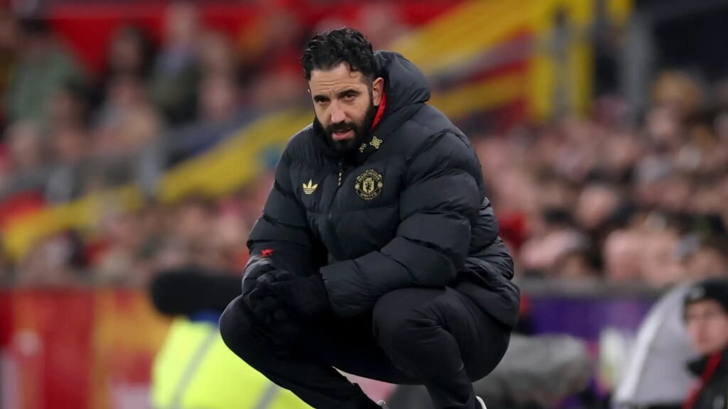 لا حلول.. مانشستر يونايتد يقيل أموريم بعد 14 شهراً من تعيينه