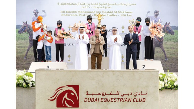 ميلينا مينديز بطلة سباق السيدات للقدرة